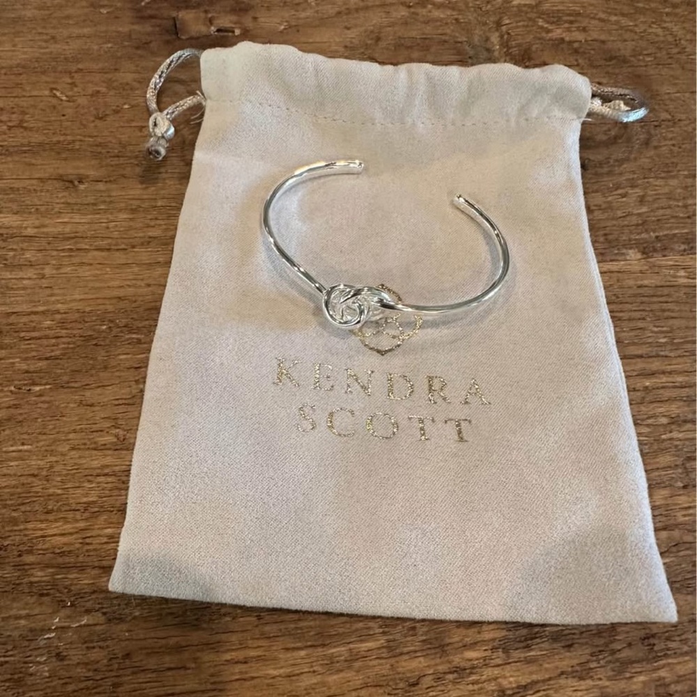 Kendra Scott Presleigh Love Knot Cuff Bracelet